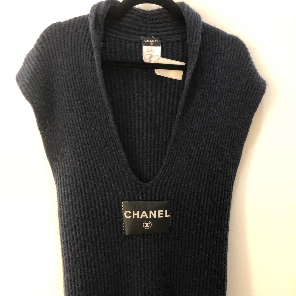 CHANEL V VECK NAVY SWEATER DRESS TUNIC SIZE 38